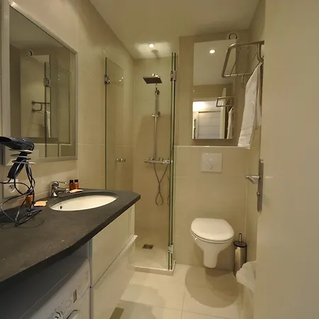 Latour Maubourg Ede5104 Apartment *